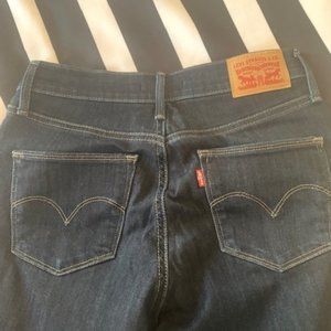 Levi's Slimming Skinny jeans